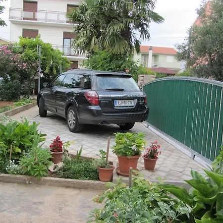 Apartment In With Balcony, Air Conditioning, Wi-fi *