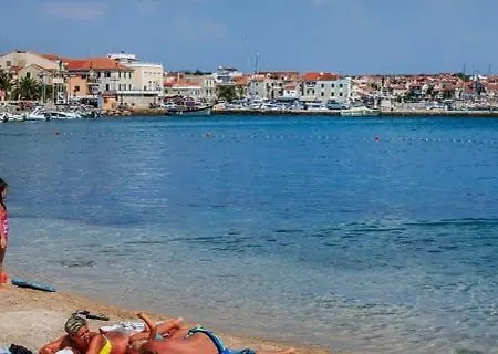 Apartment In With Balcony, Air Conditioning, Wi-fi *