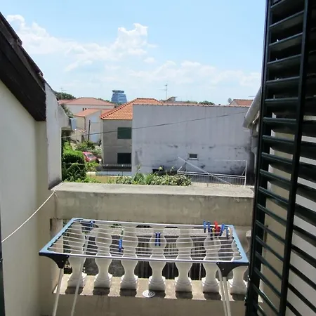 In With Balcony, Air Conditioning, Wi-fi *